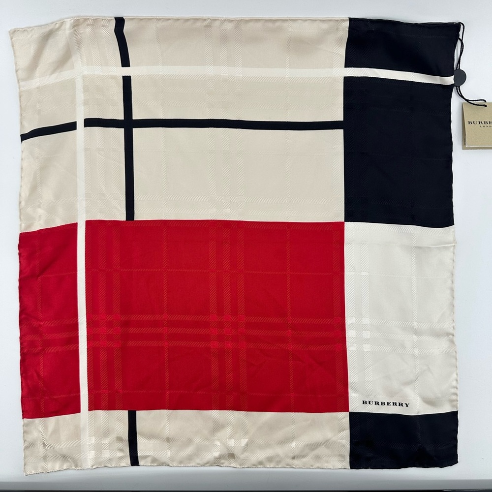 Burberry Elegant Red Cream Black Classic Silk Scarf New with Tags